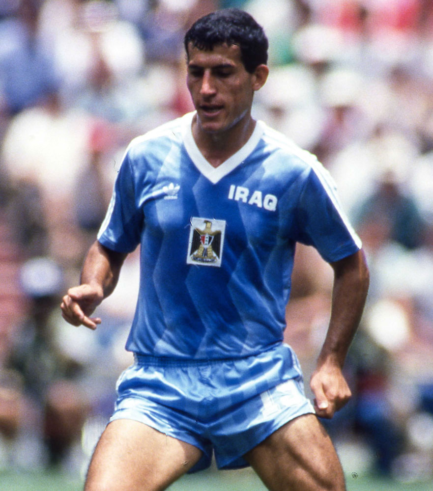 日本戦のイラク代表、たぶん誰も知らないユニフォーム“こぼれ話”「謎すぎるユニ色」「ファッションブランドと契約」｜写真6