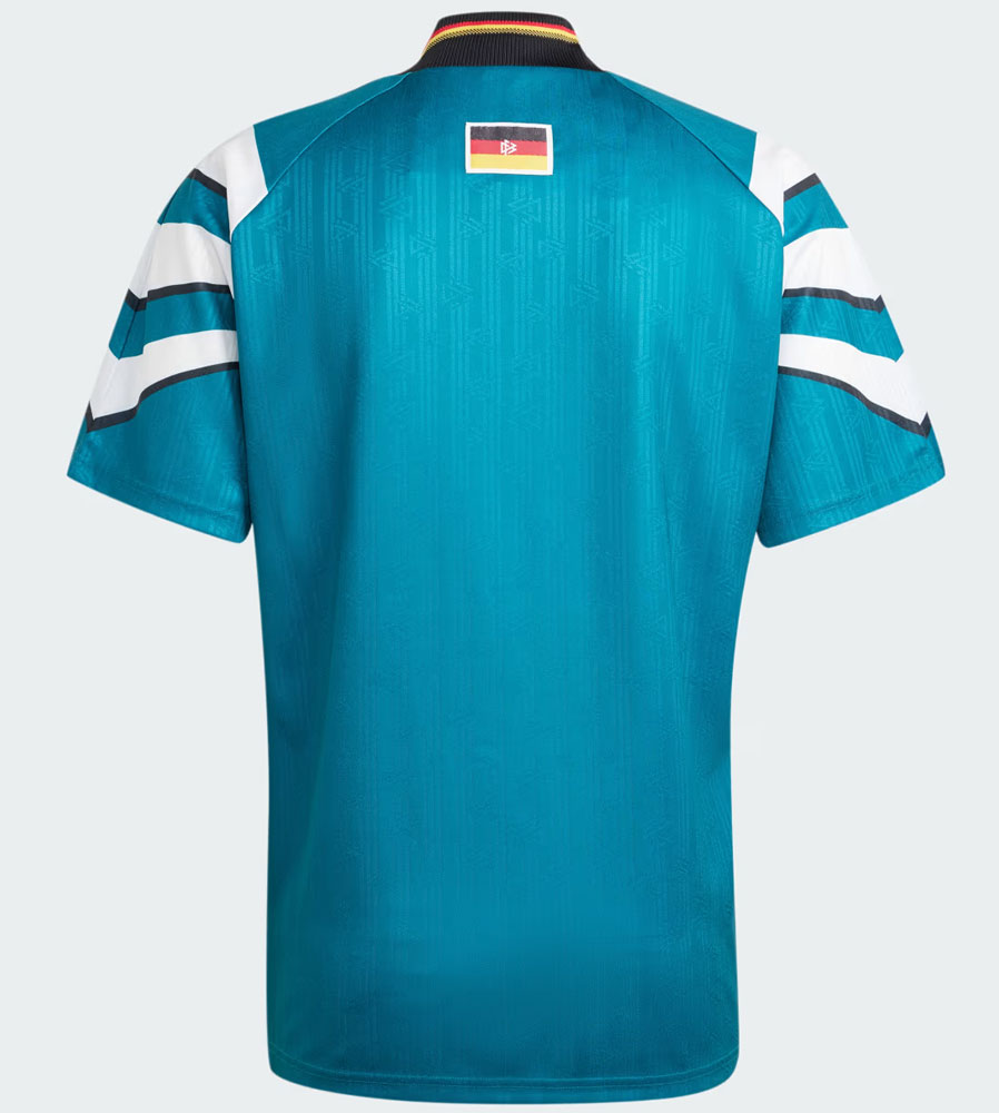 アディダス本気すぎ！『adidas Originals』からスペインとドイツの「1996復刻版」登場　その再現力が凄まじすぎる｜写真5