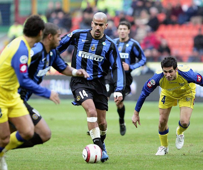 ウイイレでお世話になった「インテルのスター選手」ベスト11｜写真6