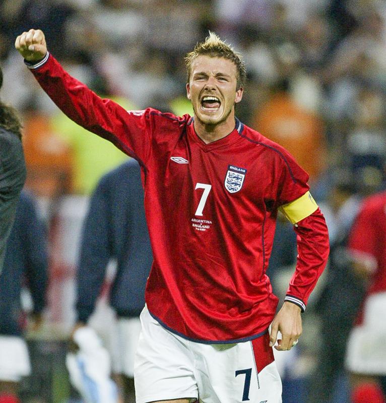 サッカーが「1枚の絵になった瞬間」の“劇的ユニ”7選｜写真5