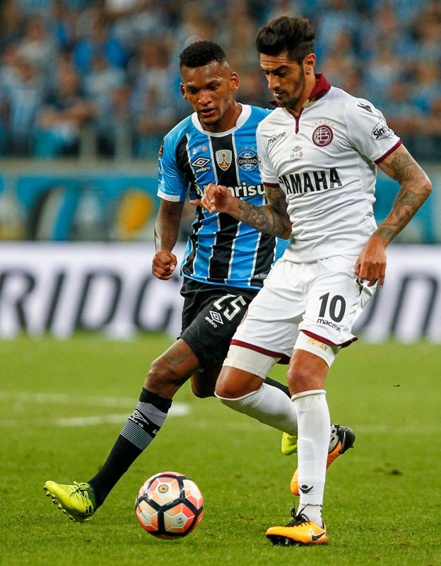 リベルタドーレス「初決勝」を戦うラヌースの2017-18ユニフォーム！｜写真7