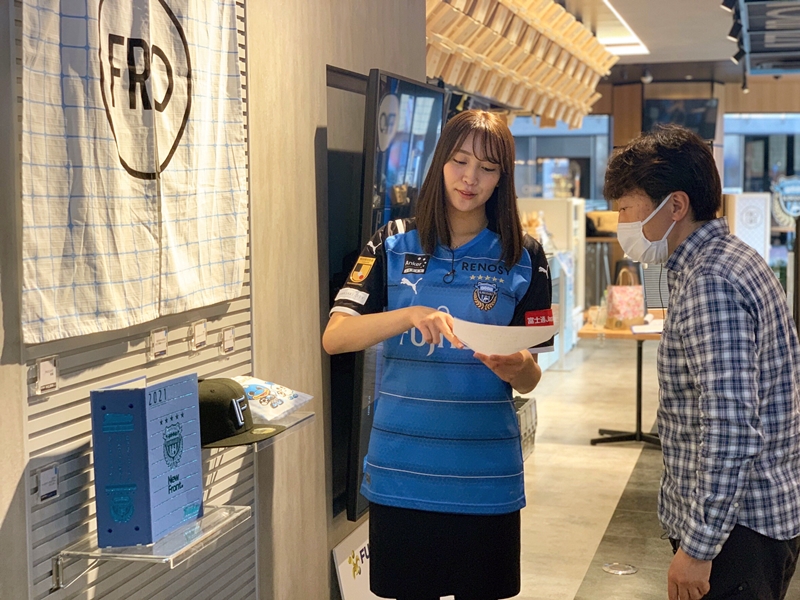 【金J特集】『ファイフロ』MC、高階亜理沙さんに聞いた！川崎フロンターレの魅力と“裏側”｜写真2