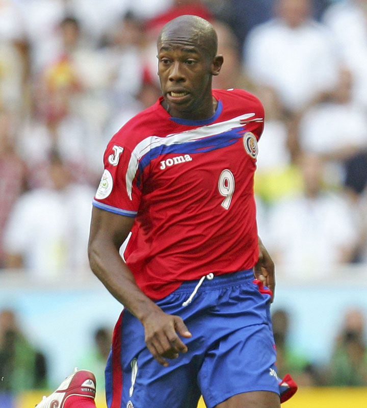 熱狂ワールドカップ！過去10大会の「開幕戦とユニフォーム」はこうだった｜写真20