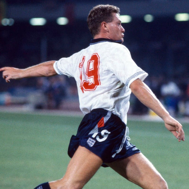 復活希望の襟付きデザイン！イングランド代表「1990イタリアW杯」ユニフォーム｜写真3