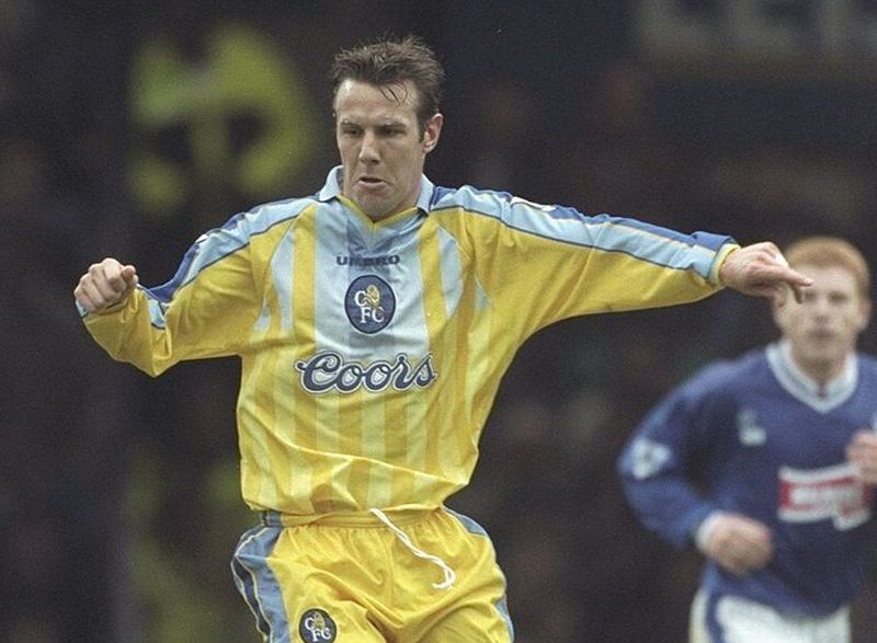 日本企業も！スポンサーロゴが「最高」だったユニ、TOP10｜写真7