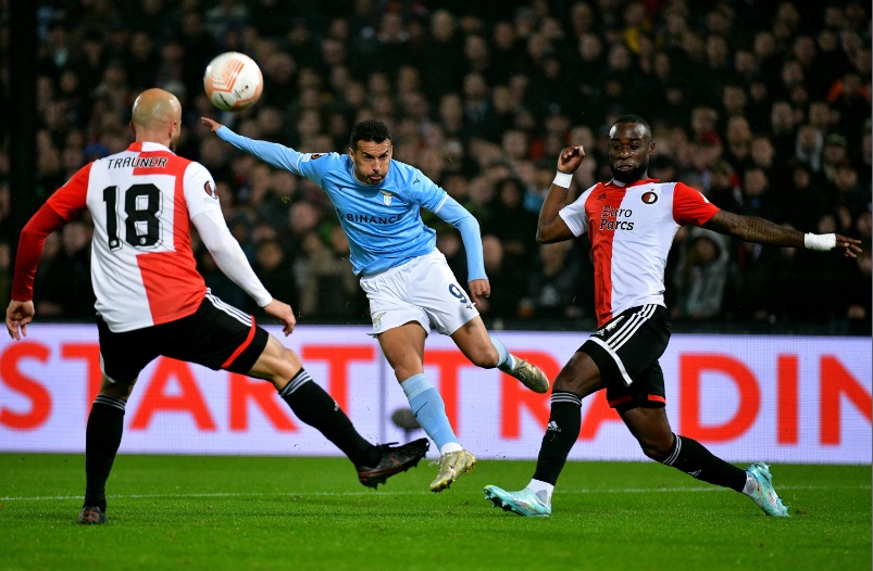 三笘薫だけじゃない！「奇妙な背番号9」を背負った9人の選手｜写真3