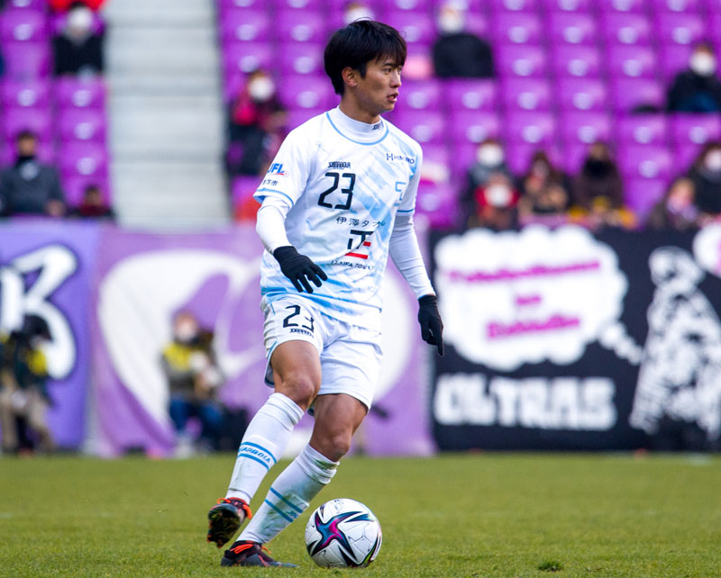 ティアモ枚方、2022新ユニフォームを発表！「鳥の羽」をダイナミックに描く｜写真4