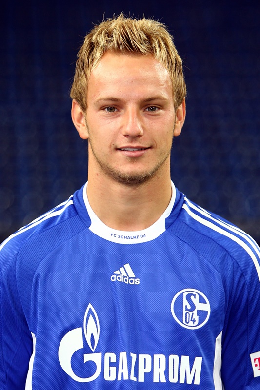 美の暴力…サッカー史上最強の「貴公子」イケメン10名を選んでみた｜写真2