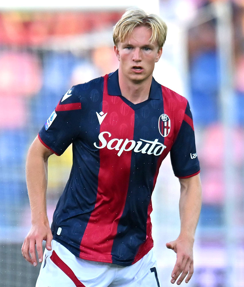 海外はこんな感じ！J2長崎の新サプライヤーMACRON「今季最高のユニフォーム」8選｜写真16