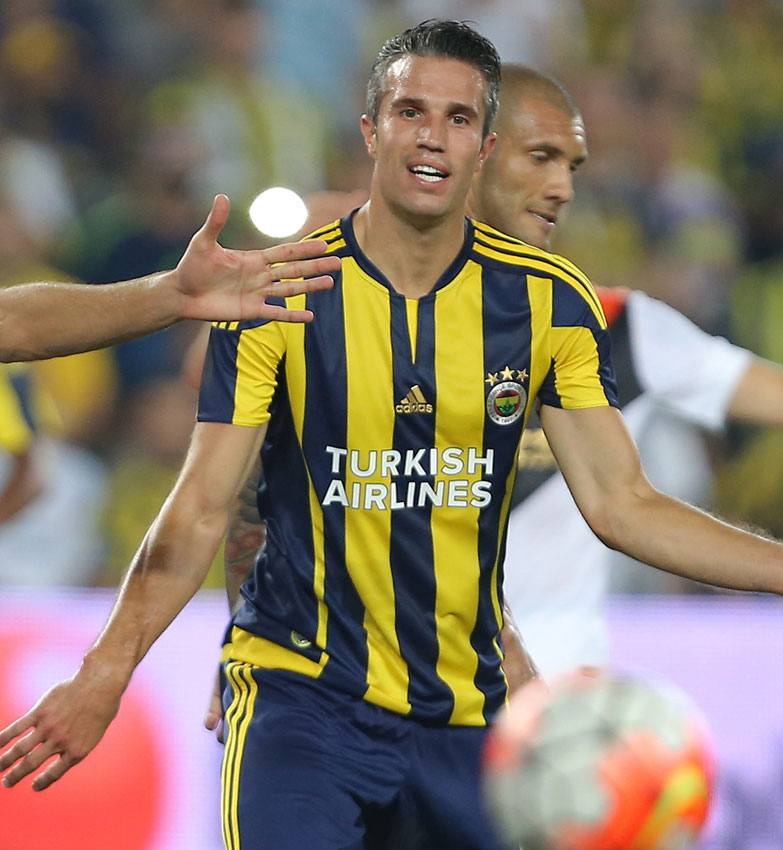 中東だけじゃない！「胸ロゴが航空会社」のユニフォーム8選｜写真5