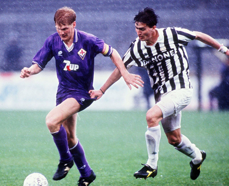 創業50周年！イタリアの名門ブランド“Lotto”の「90年代傑作ユニフォーム」5選｜写真4