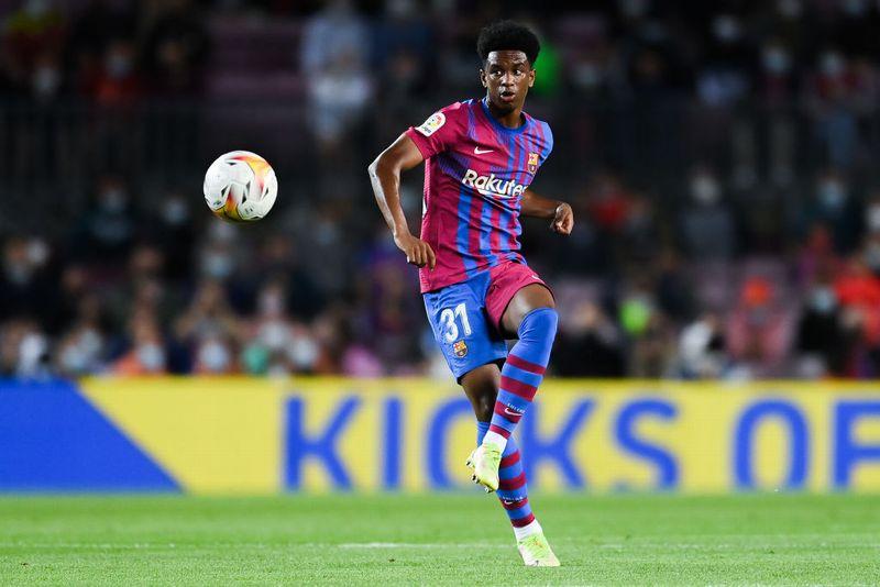 ヤバすぎるバルセロナを救える。天才若手6名｜写真2