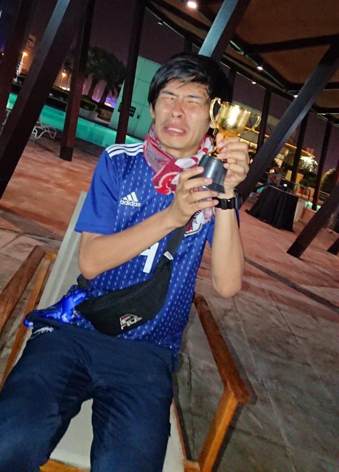 「16強芸人」カカロニ菅谷の夢は叶わず…“主人公”カタールに屈した悔しさは4年後に！｜写真1