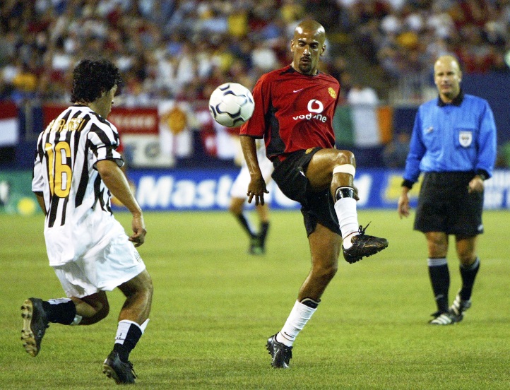 「ソックスを短く履くのが好きなサッカー選手たち」｜写真5