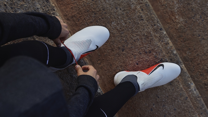 NIKEが新スパイク『ファントム ビジョン』を発表！デ・ブライネ、コウチーニョらが着用｜写真7