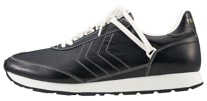 サッカーの“色”に合うスニーカーってどれくらいある？『Hummel』で調べてみた｜写真18