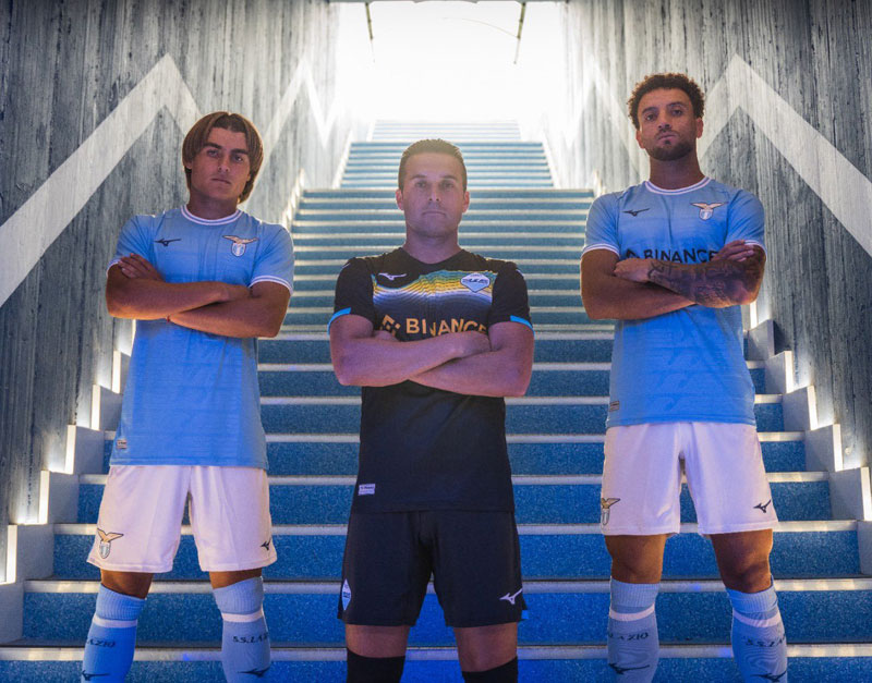 近年「MIZUNOのユニフォーム」を着た欧州の6チーム｜写真7