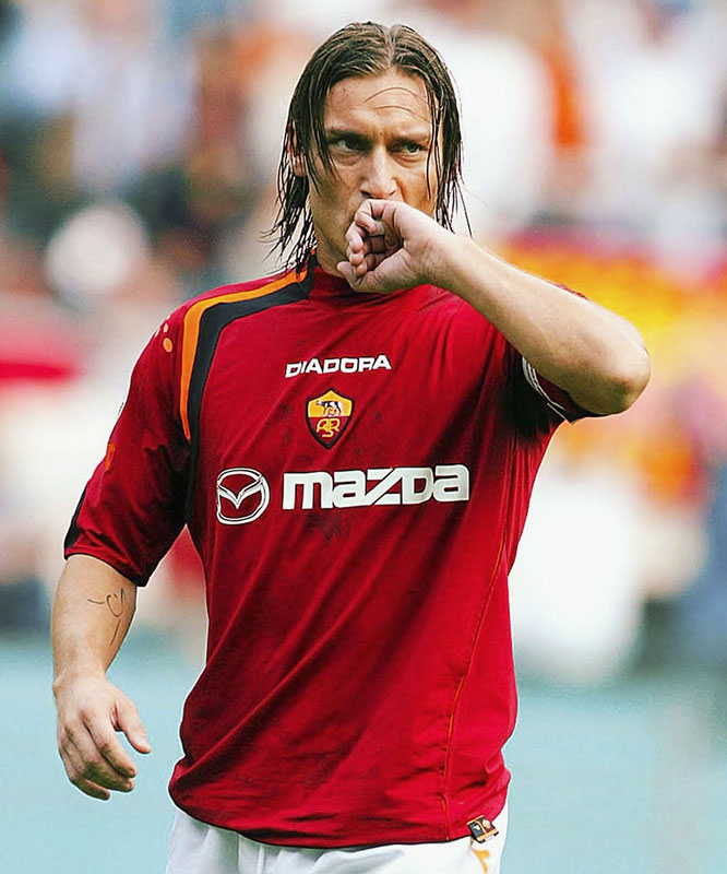 Jリーグにも！胸に『MAZDA』を付けたユニ、実は5チームもあるのを知っているか｜写真2