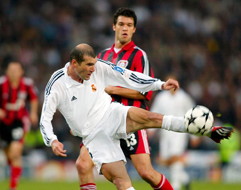 QUEEN人気再燃！あの「最強アンセム」が聞こえてきそうなユニフォーム｜写真17