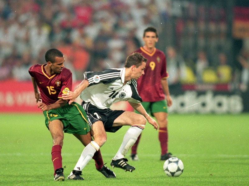 日本にも希望あり！鉄壁ドイツ代表、“まさかの敗戦”で着た「5つのユニフォーム」｜写真5