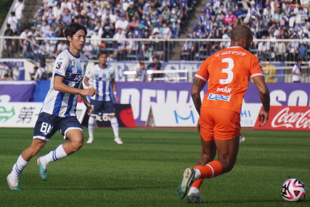 【インタビュー】鹿島でキャリアを終える選択も、故郷帰還を決断。モンテディオ山形MF土居聖真が決断した移籍の経緯と新たな挑戦｜写真14