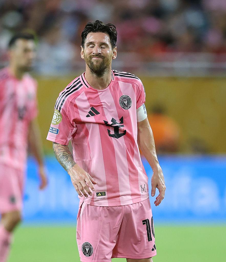 今、世界で「35歳以上の最強サッカー選手」TOP5｜写真4