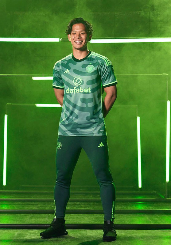 セルティックが23-24新サードユニを発表！「音楽の街グラスゴー」 をダイナミックに表現｜写真5