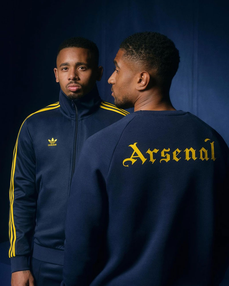 『アーセナル × adidas Originals』から新作ジャケットやパーカーが登場！街着に使いたい「魅惑のビンテージスタイル」｜写真6
