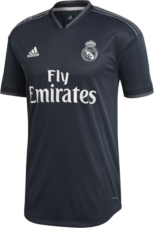 レアル・マドリー、2018-19新ユニフォームを発表！新しい背番号も掲載｜写真5