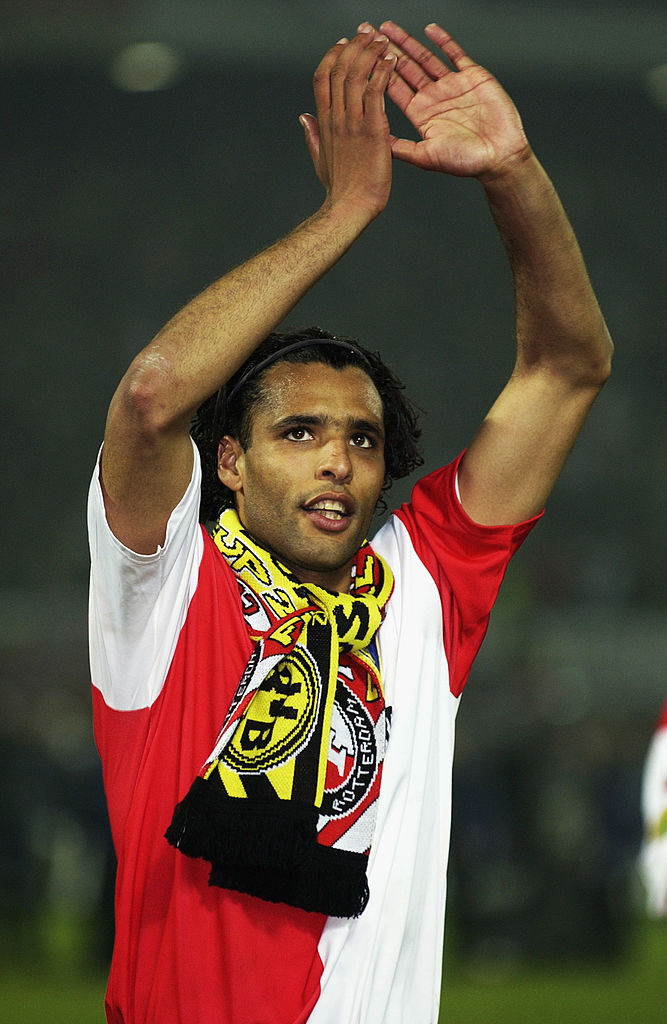 小野伸二が戦った「UEFAカップ決勝」フェイエノールトのスタメン11名覚えてる？｜写真11