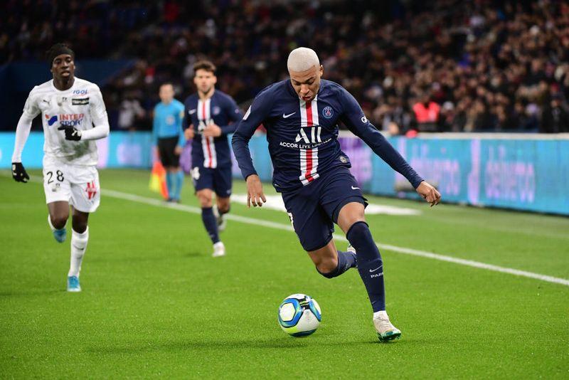 ウイイレ2020の「ダブルタッチ最強ドリブラー」TOP10｜写真3