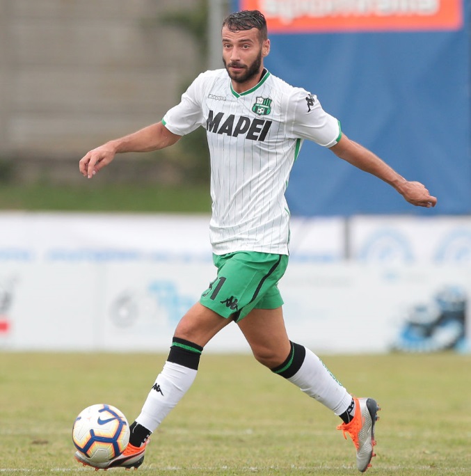 「プレミアクラブが冬に獲得すべき8人の実力派CB」｜写真8