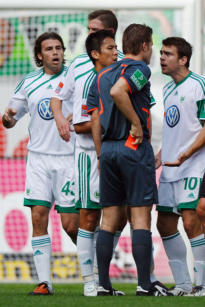 スゴいメンバーだ…長谷部誠がプレーした「最強のチームメイト」ベストイレブン｜写真3