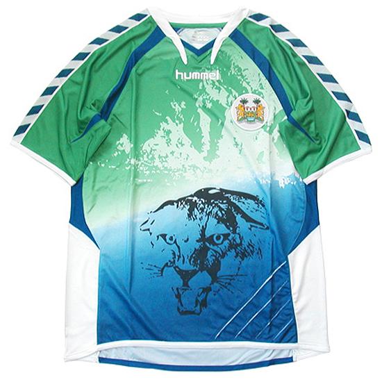 ジェフ千葉だけじゃない！「動物」を前面に描いたユニフォーム8選｜写真4