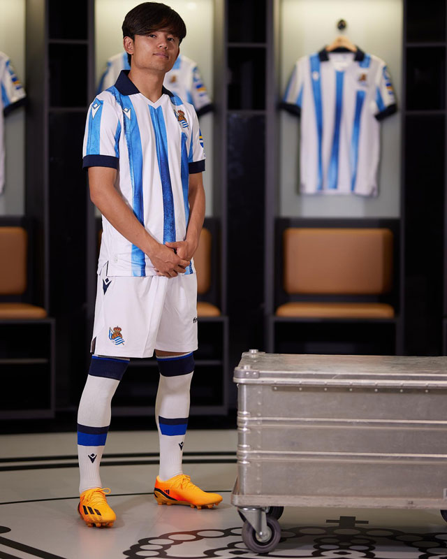 ピッチ上だと印象違うかも？　“実戦デビュー”した欧州サッカー「2023-24新ユニフォーム」10着｜写真14