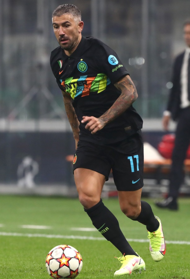 どっちが変！？ミランvsインテル 「奇妙な背番号」だった13人｜写真8