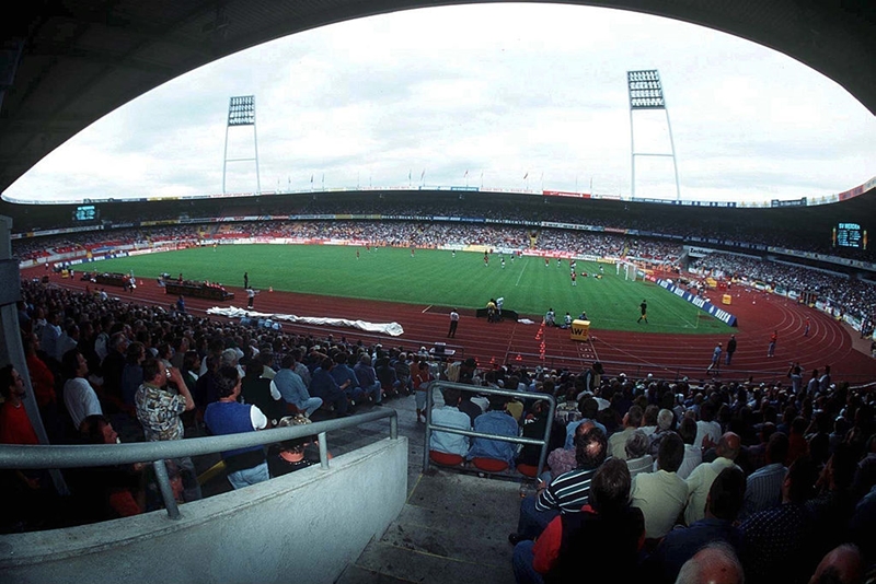 新国立も？陸上トラックを撤去して「サッカー専用」になったスタジアム10選｜写真7