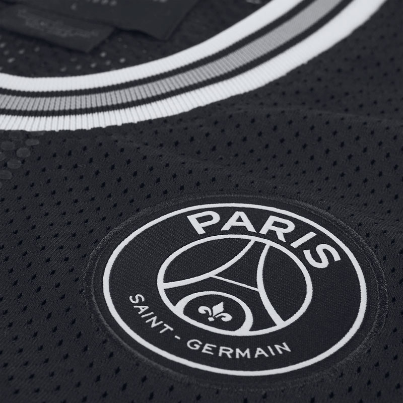 大人気ジョーダン×PSG、売り切れ続出のコラボアイテムを紹介！「発売前」ウェアも｜写真19