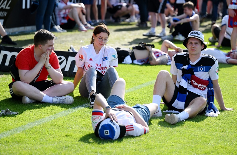 前代未聞！？ハンブルガーSV、ブンデス昇格をぬか喜び…まさかの超展開で昇降格プレーオフに“転落”｜写真3