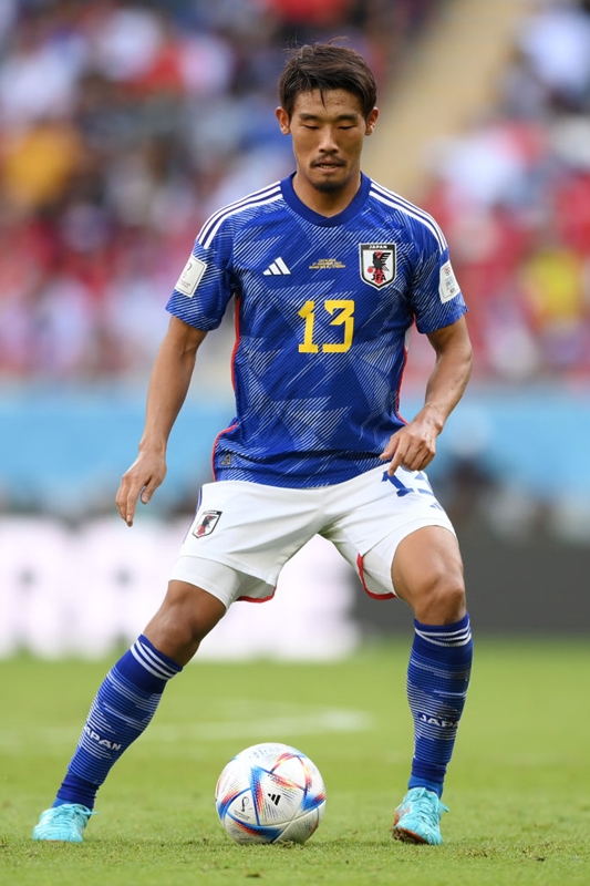 三笘！長友！日本代表、W杯に出場した「大学サッカー経験者」最強ベストイレブン｜写真7