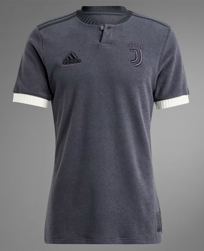 スポンサーロゴなし！adidasから『LFSTLRユニフォーム』が登場　今季サードユニを「街着モードにリ・デザイン」｜写真5