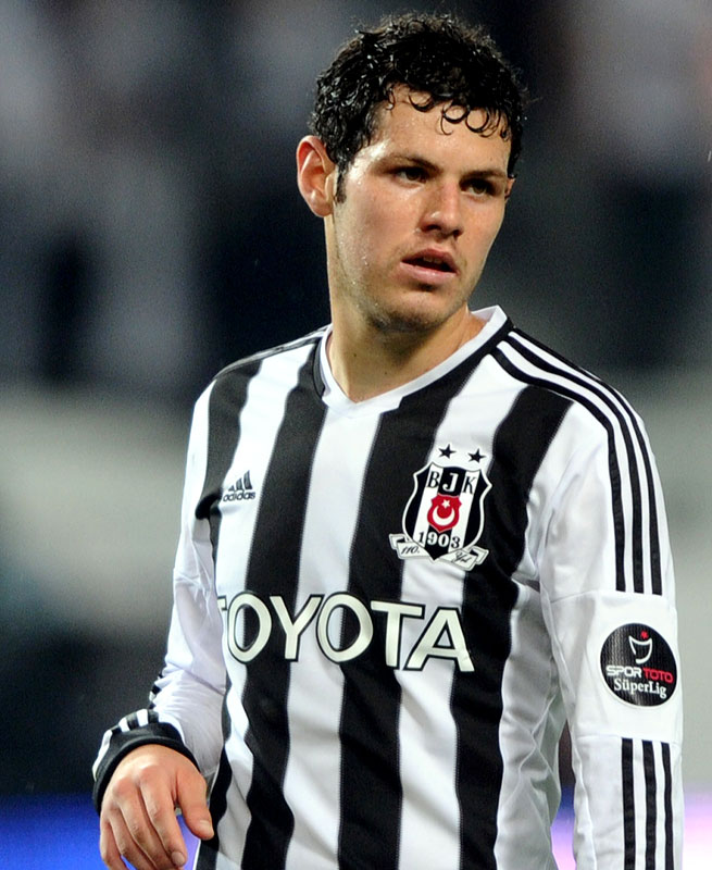 香川のベシクタシュ、6つのカッコいい「白と黒のユニフォーム」｜写真12