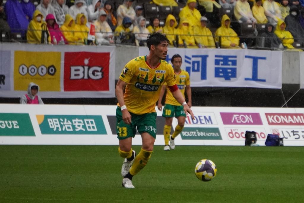 J2ジェフユナイテッド千葉DF鈴木大輔が明かす相方CBの金言「紙一重の戦いだった」｜写真5