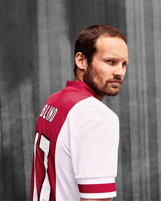 アヤックス、2020-21新ユニフォーム発表！「原点回帰のデザイン」｜写真5