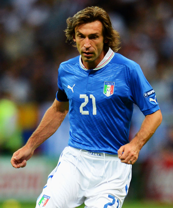 過去8大会のEURO「決勝戦ユニフォーム」、色はこんな感じだった｜写真21