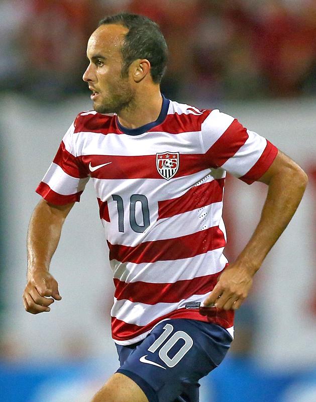 似てる？ラグビー日本代表ジャージみたいな“サッカーユニフォーム”5選 ｜写真4