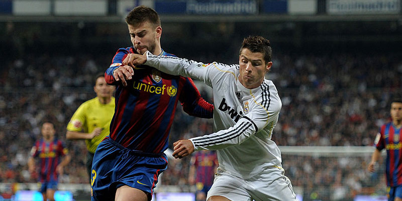 バルセロナ、クラシコで“シーズンダブル”を達成した6つのユニフォーム｜写真12