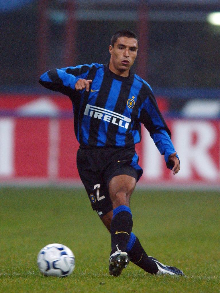 日本でロナウド＆PSGと対戦のインテル！「2003-04無冠シーズン」のベストイレブン｜写真2