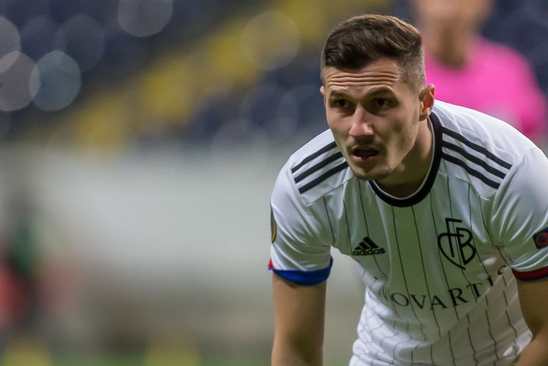 ウイイレ2020「瞬発力最高のDMF」ランキング｜写真5