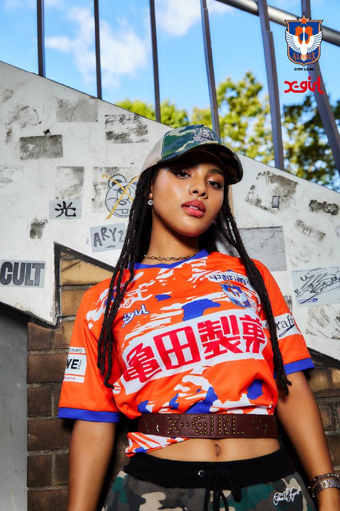 「X-girl」がWEリーグのユニフォームをおしゃれに披露！今季は7クラブを手がける｜写真7